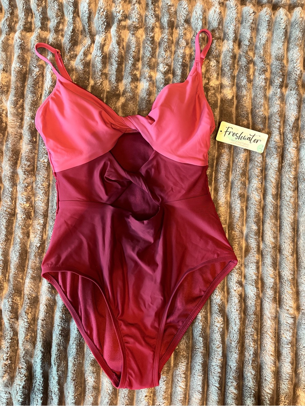 NWT Freshwater Two-Tone Pink & Burgundy One-Piece Swimsuit Size Large